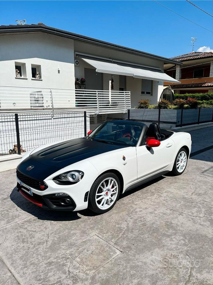 Abarth 124 Spider