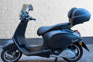 Vespa Primavera 125S 2024 2.265 km 'PARI AL NUOVO'