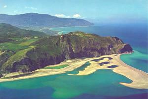 Marinello oliveri a pochi metri dal mare