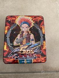 Box di 500 carte Yu-Gi-Oh.