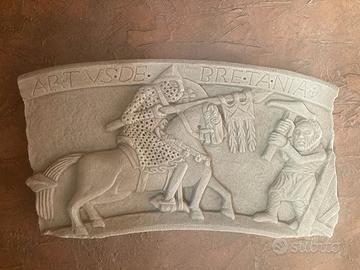 Coppia bassorilievi in pietra Ciclo Re Artù