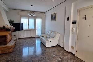 ULTIMO PIANO CON CAMINO,SOFFITTA E GARAGE!!