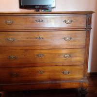 comò o madia in legno d'epoca 