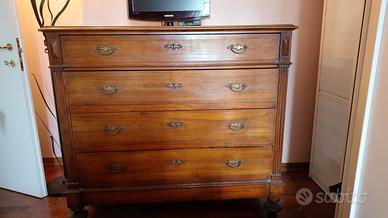 comò o madia in legno d'epoca 