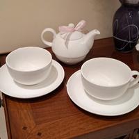 Set Teiera con 2  tazze impilabile 