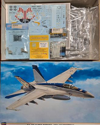Kit modellismo F/A-18E Hasegawa + afterm. 1:48