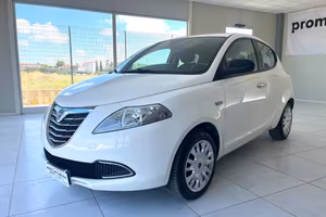 Lancia Ypsilon 1.2 69 CV 5 porte KM 104000
