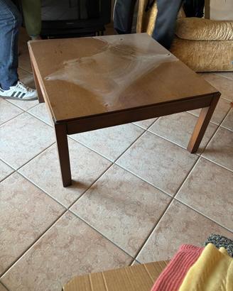 Tavolino in legno
