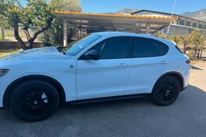 Alfa Romeo Stelvio 2.2 TD 210 CV AT8 Q4 Executive