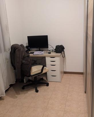 Scrivania IKEA
