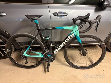 Bici da strada BIANCHI OLTRE XR3