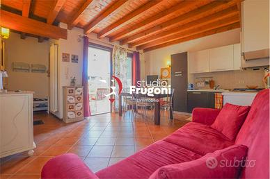 ESCLUSIVO BILOCALE IN RESIDENCE CON PISCINA