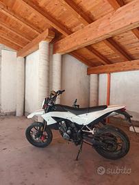 KSR Moto TR 125 SM