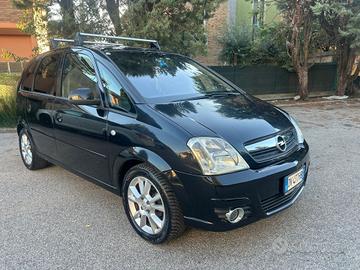 Opel Meriva 1.4 16V GPL-TECH Club