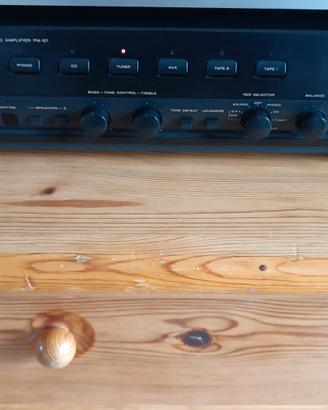 marantz.. amplificatore vintage.. perfettamente 