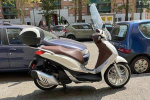PIAGGIO Medley 150 ABS-PARABREZZA-BAULETTO!!!