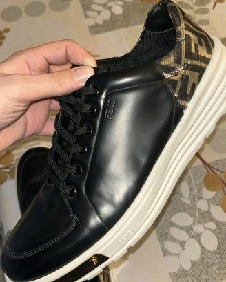 Scarpe Fendi eleganti