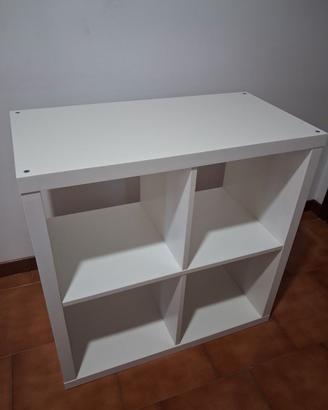 Scaffale bianco