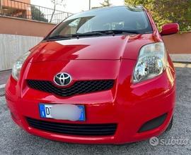 Toyota Yaris 1.0 5 ideale per neo patentati