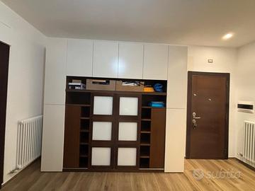 Numero 2 armadi in legno massello