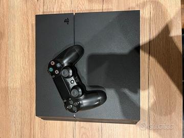 PlayStation 4 & Controller