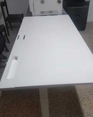 Scrivania bianca da ufficio - IKEA MITTZON