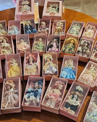 collezione bambole di porcellana 