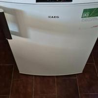 AEG congelatore verticale bianco 92 litri A++