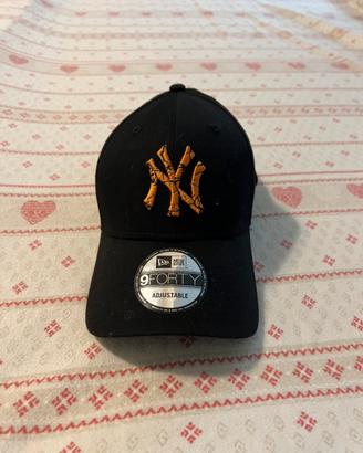 Cappelllo NY originale con la colorazione speciale