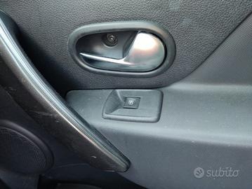 Comando vetri ant dx DACIA SANDERO del 2018