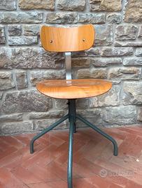 Sgabello/ sedia modernariato vintage industriale.