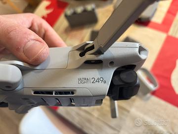 Dji Mini 2 Combo con accessori