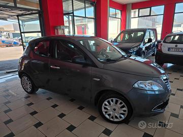 Lancia Ypsilon 1.2 69 CV 5 porte GPL Ecochic Plati