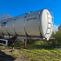 SEMIRIMORCHIO TRASPORTO LIQUIDI ALIMENTARI