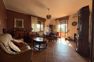 4 LOCALI A DESENZANO DEL GARDA