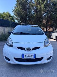 Toyota Aygo 1.0 12V VVT-i 5 porte Sol Connect