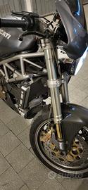 Ducati monster 916 s4