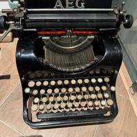 Macchina da scrivere AEG Olimpya