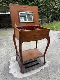 Comodino antico con specchio interno