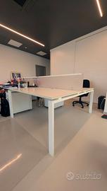 Postazioni Ufficio Complete – Scrivanie Doppie con