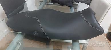 Sella Triumph speed triple 1050