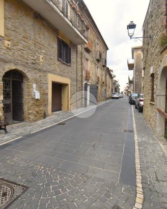 3 LOCALI A PRIGNANO CILENTO