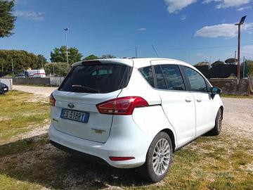FORD B-Max 1.0 EcoBoost 100 CV Titanium PROBLEMI