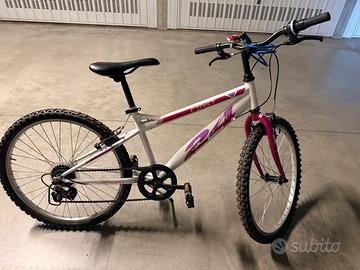 Bicicletta ragazza
