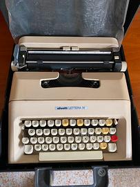 Macchina da scrivere Olivetti Lettera 35