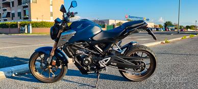 Honda CB125R 2021 19000km