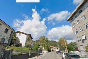 Villa indipendente a Como con garage privato