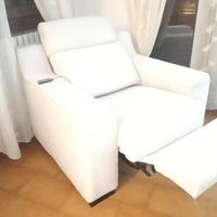 poltrona di poltrone e sofà 