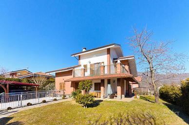 VILLA SINGOLA A VILLAR DORA