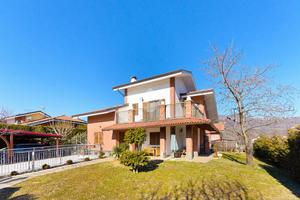 VILLA SINGOLA A VILLAR DORA